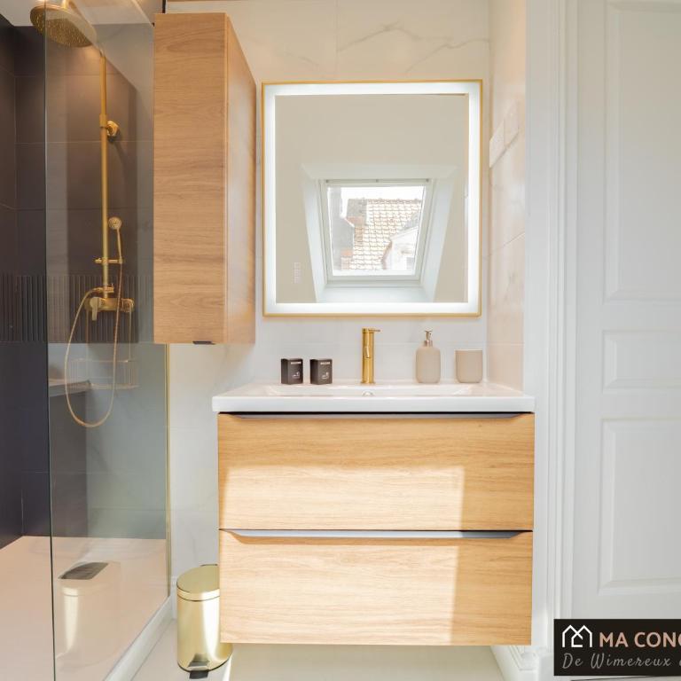 MAISON BLEUE, Apparts'hôtel Premium en Vieille-Ville - Two-Bedroom Apartment - 57