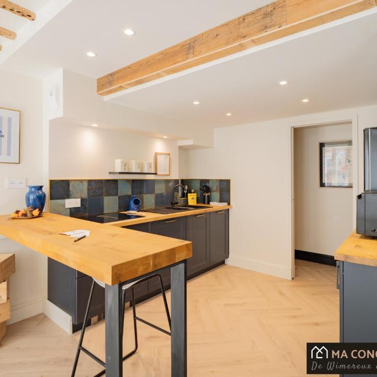 MAISON BLEUE, Apparts'hôtel Premium en Vieille-Ville - Two-Bedroom Apartment - 40