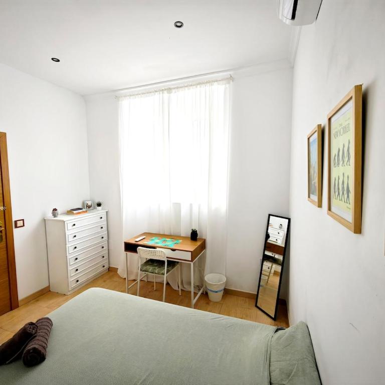 Andaluz Casa, Terrace, Patio, 4 Bedrooms, Large beds, Malaga Center - Casa de 4 dormitorios - 14