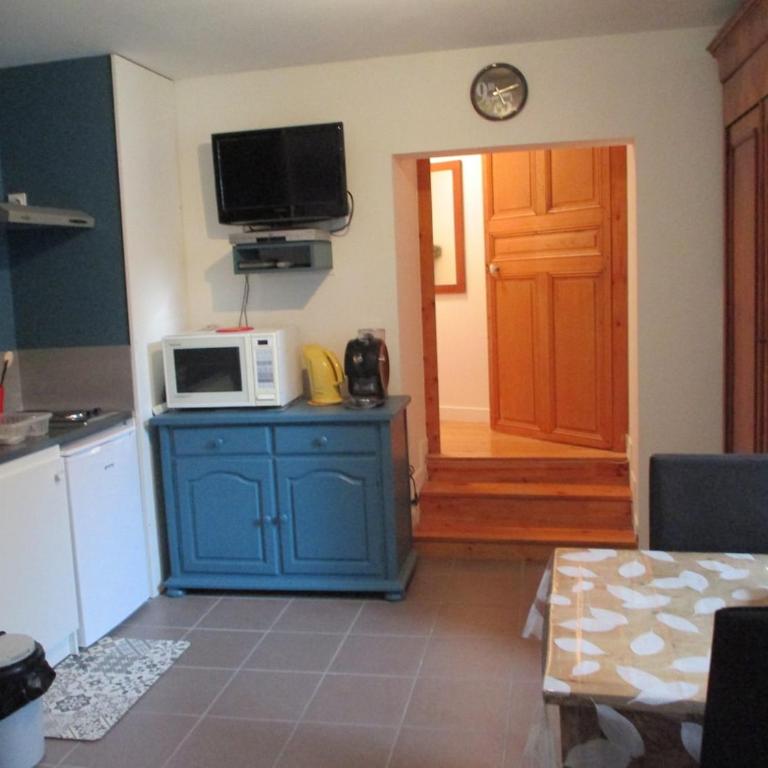 Joli appartement F3 dans l'annexe du Chateau - Appartement 2 Chambres - 15