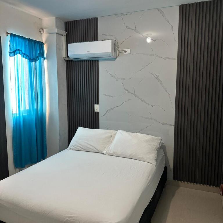 Habitación Privada con Aire Acondicionado y Piscina Cercana - Double Room with Private Bathroom - 5