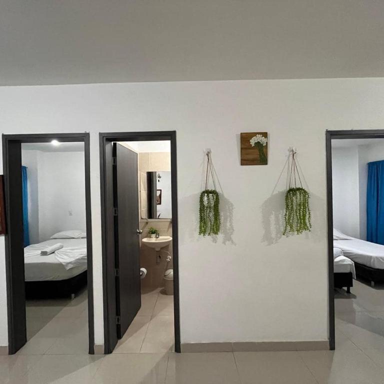 Habitación Privada con Aire Acondicionado y Piscina Cercana - Double Room with Private Bathroom - 9