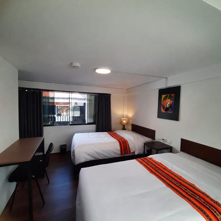IB3 House - Double Room with Private Bathroom - 1