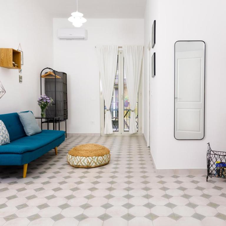Oi Né Napoli - Triple Room with Terrace - 3