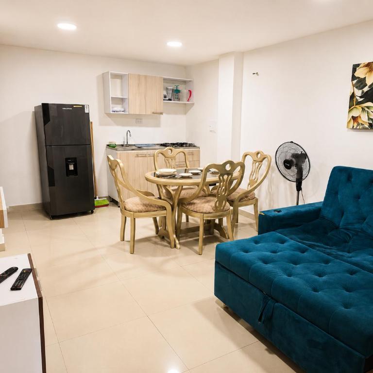 Apartamento Los Manglares - Three-Bedroom Apartment - 8