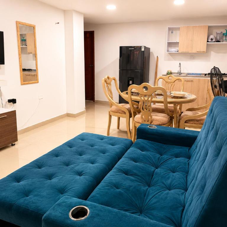 Apartamento Los Manglares - Three-Bedroom Apartment - 9