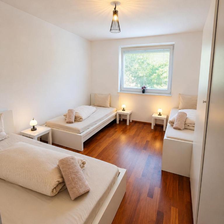 Mountain View Apartment Spacious Stay with 2 Parking - Apartment mit Blick auf die Berge - 4