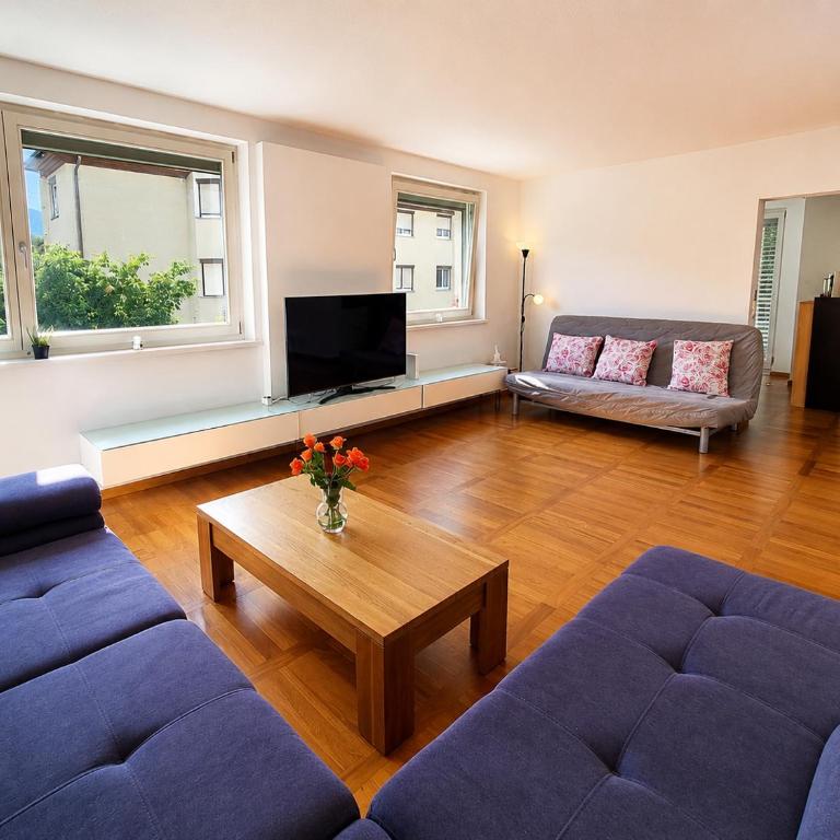 Mountain View Apartment Spacious Stay with 2 Parking - Apartment mit Blick auf die Berge - 8