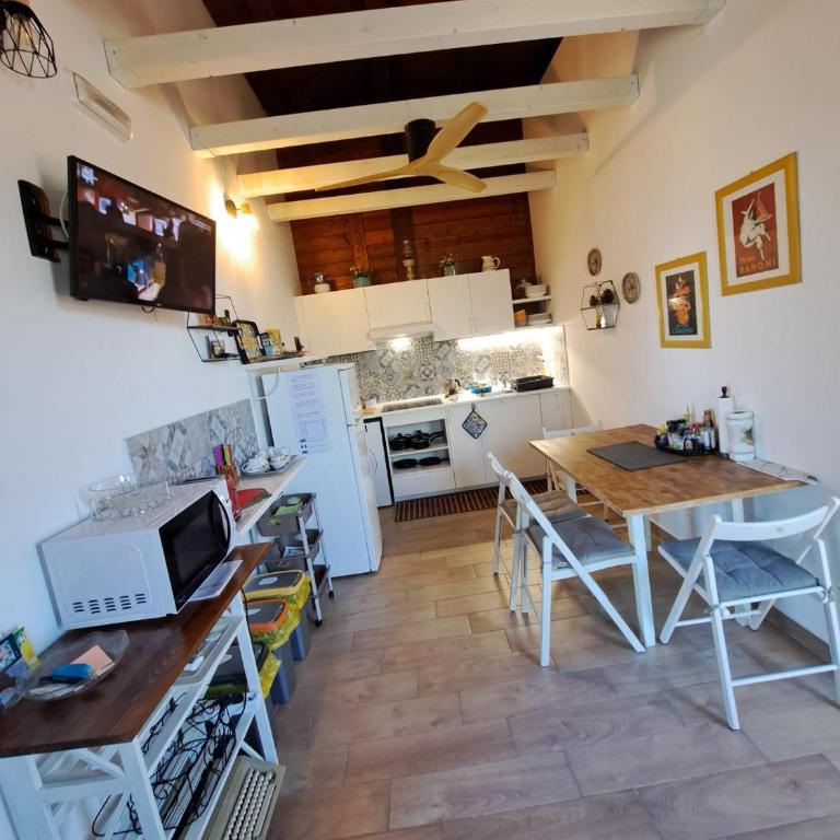 Casetta di Salaverde - Two-Bedroom House - 9