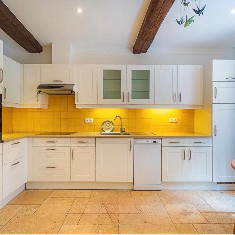 Bormes center 75 m2 artistic stay 2 to 4 people - Apartamento de 2 dormitorios - 10