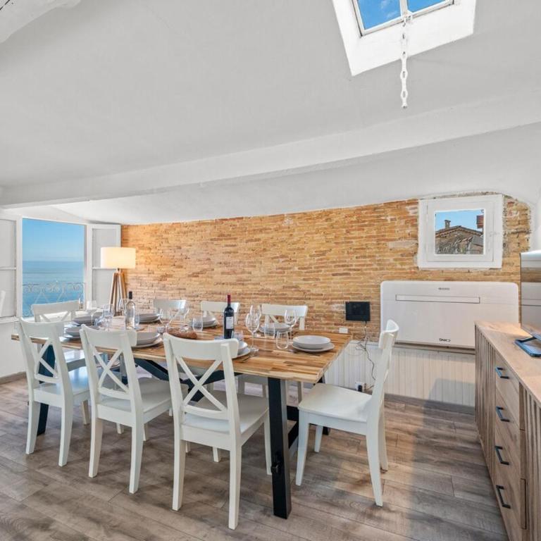 CHATEAU D'AZUR appartement vue mer vieille ville - Apartment - 6