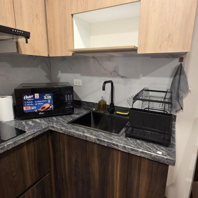 Premium 21 Suites - One-Bedroom Apartment - 33