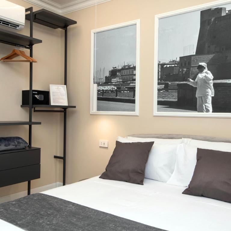 Naples Plaza Bovio - Habitación Doble Deluxe con balcón - 9