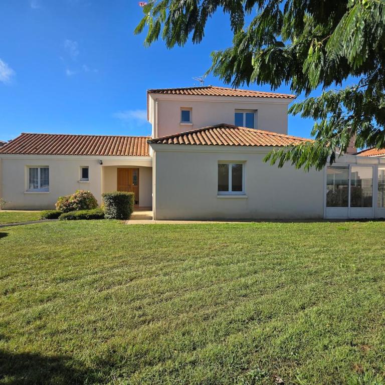 Belle villa avec piscine à deux pas de la mer - Villa 3 Chambres - 13