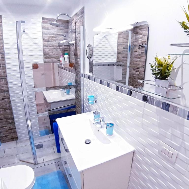 Costa Adeje Playa del Duque poolside apartment - One-Bedroom Apartment - 22