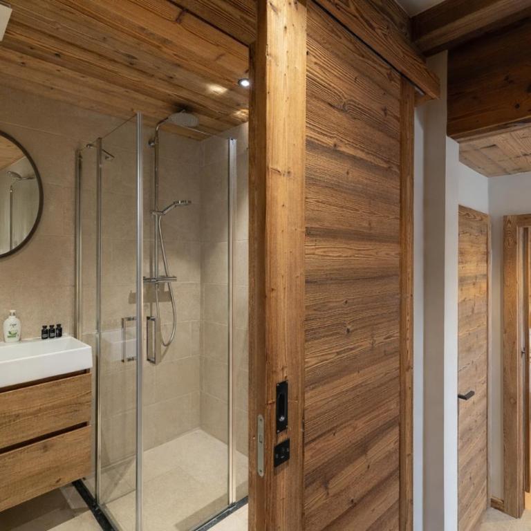 Chalet Montâme - Modern luxury in the Swiss Alps - Chalet - 11