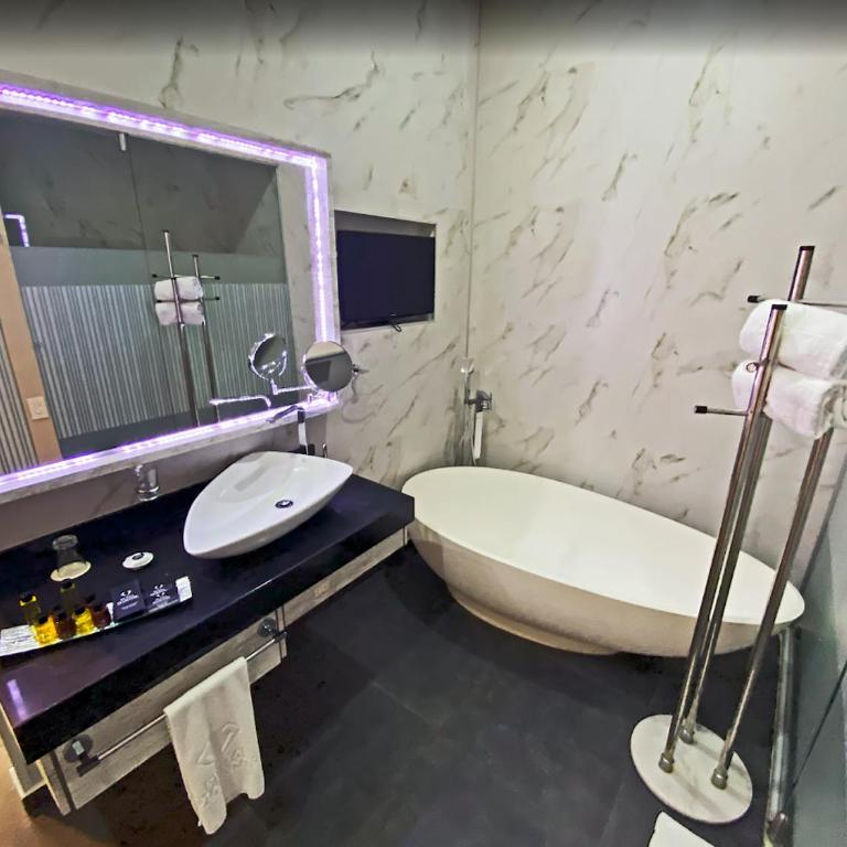 Punta Diamante Premium Hotel - Twin Room with View - 2