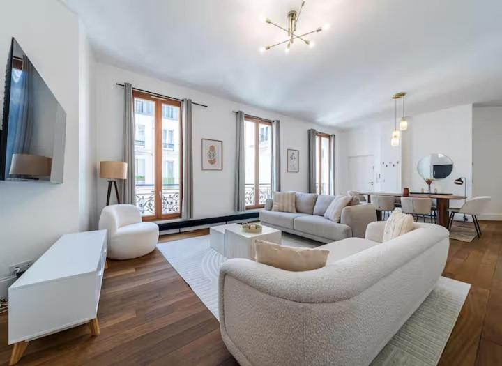 Elegant 3-Bedroom Duplex Champs-Élysées - Air Conditioning - Appartement - 32