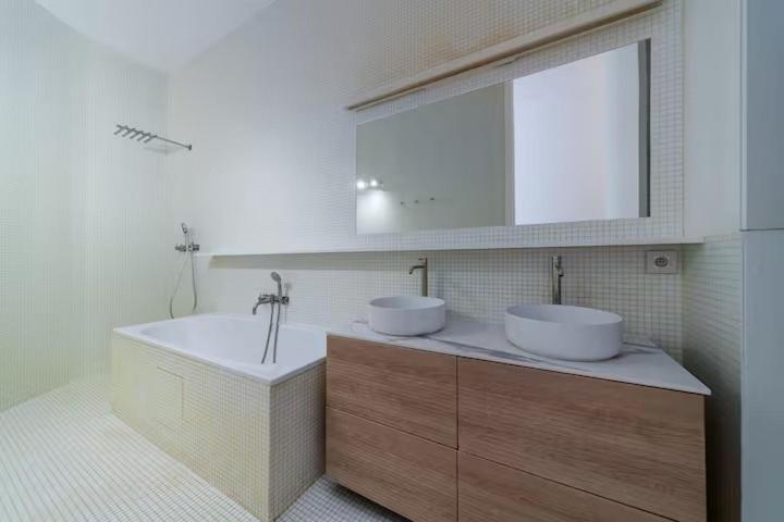 Elegant 3-Bedroom Duplex Champs-Élysées - Air Conditioning - Appartement - 33
