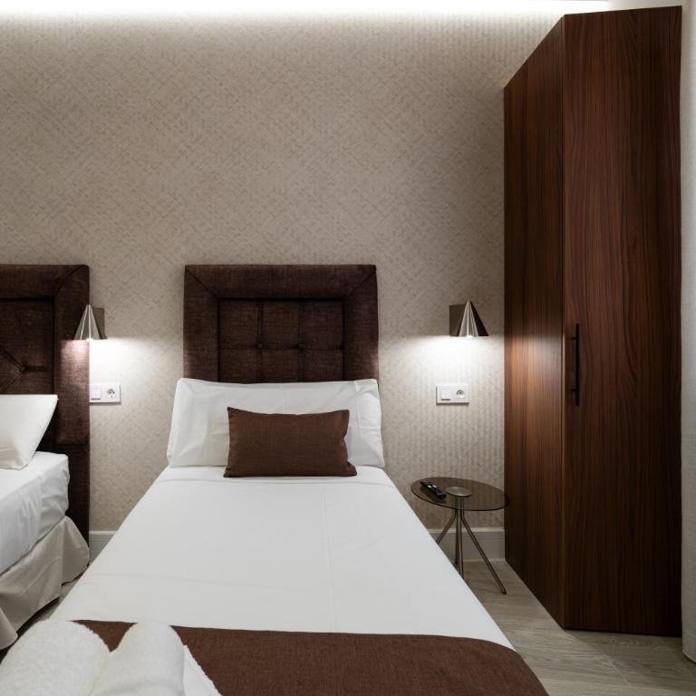 Rosales Suites - Camera Tripla Deluxe - 6