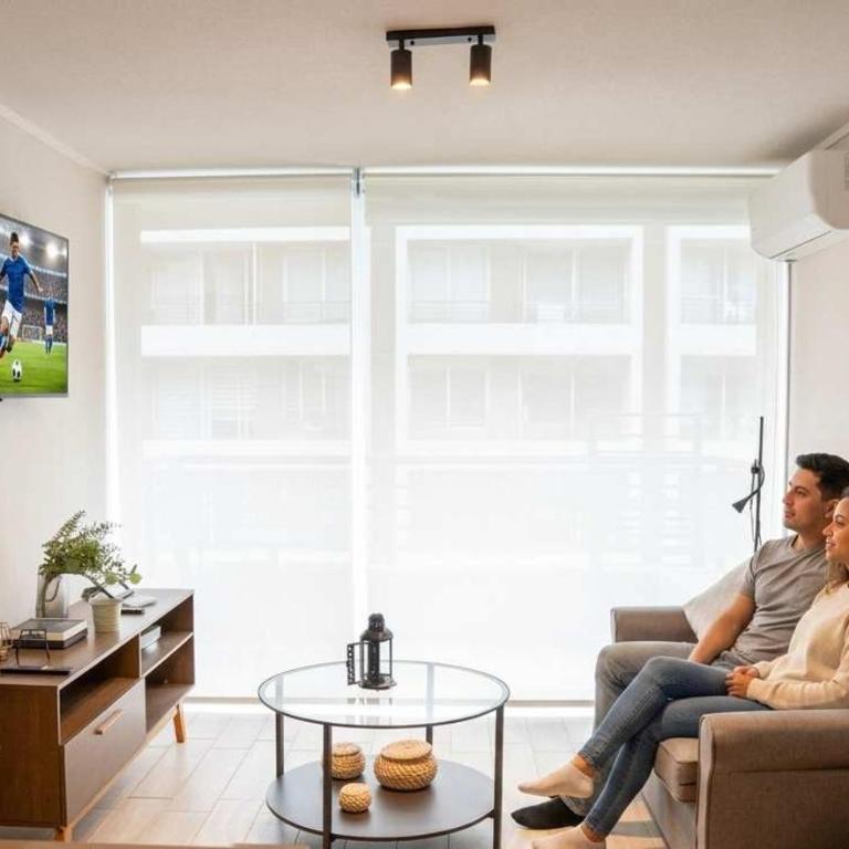 HOM WiFi AireAcond Piscina Parking Metro 4 min - Apartment - 1