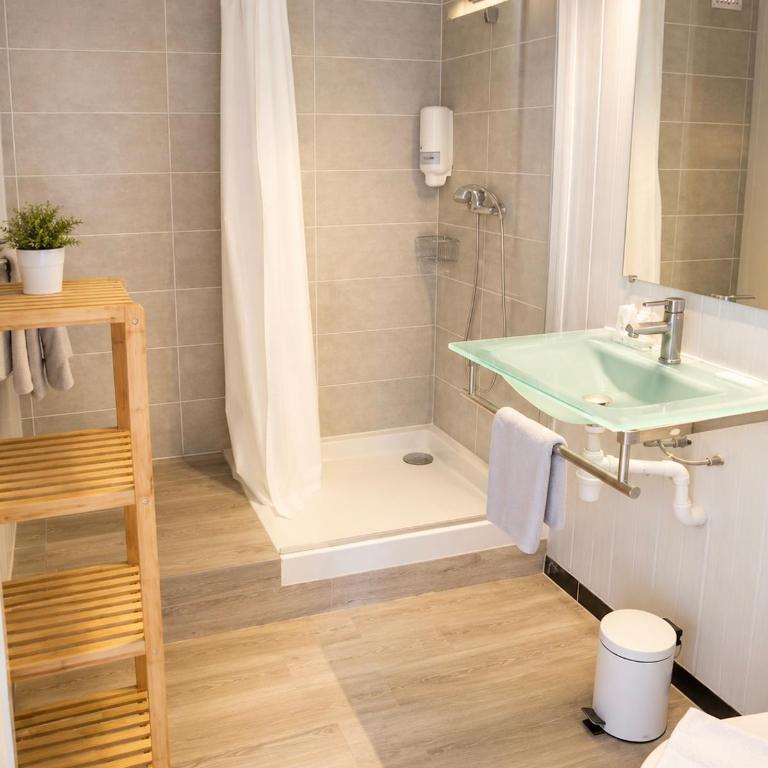 Hôtel le Canetois - Chambre Double Économique - 2