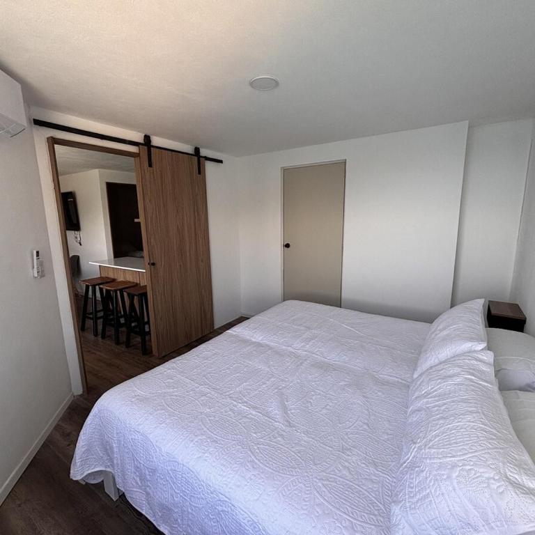 Departamento con Increíble Vista a la Bahía - Two-Bedroom Apartment - Oceanfront - 12