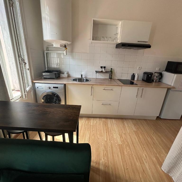 LE BELFORT 2 Studio lunimeux Quartier les halles - Appartamento - 3