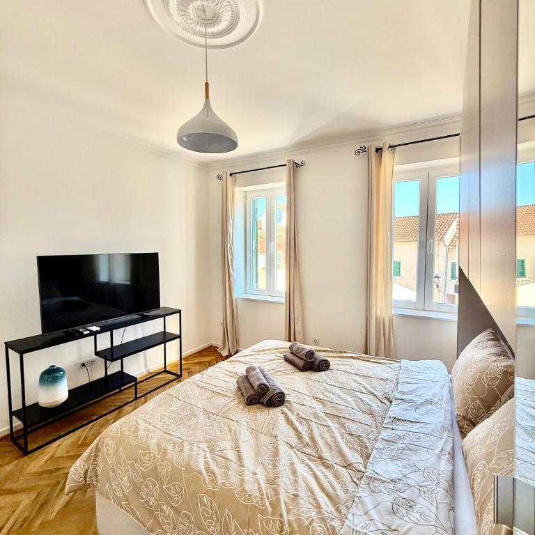 Clock Tower Apartments Old Town Herceg Novi - One-Bedroom Apartment - 7