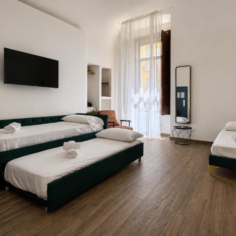 Palazzo Belmosto - Camera Familiare Standard - 17