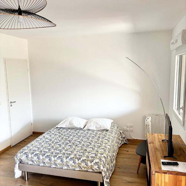 Panorama Mont-Blanc - grande terrasse, linge de maison, wifi, parking privé, cuisine équipée - 2 personnes - Chambre Double - Vue sur Montagne - 10