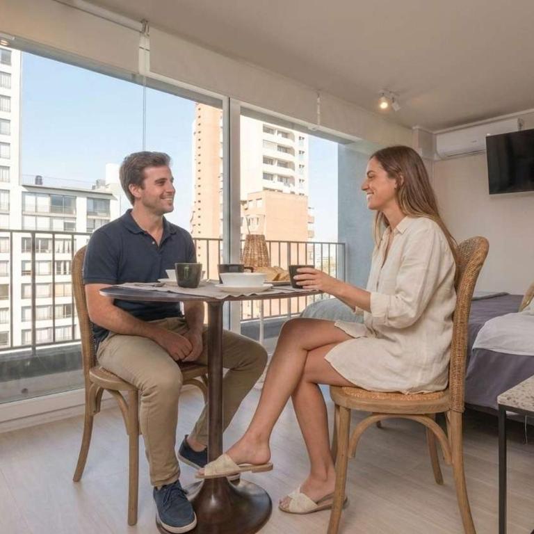 HOM l Wifi Piscina AireAcond SantaLucia Gym CoWork - Apartment - 1