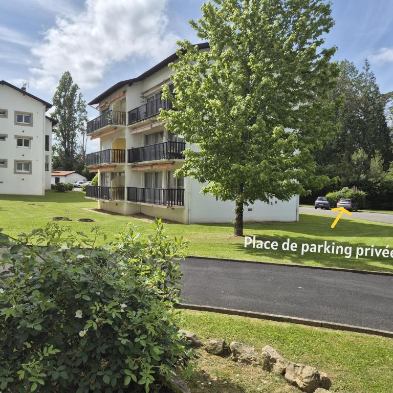 T2 53 m2 Amatxi - au calme - parking privé - proche thermes et centre ville - One-Bedroom Apartment - 19