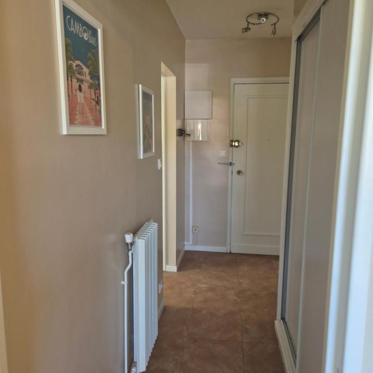 T2 53 m2 Amatxi - au calme - parking privé - proche thermes et centre ville - One-Bedroom Apartment - 12