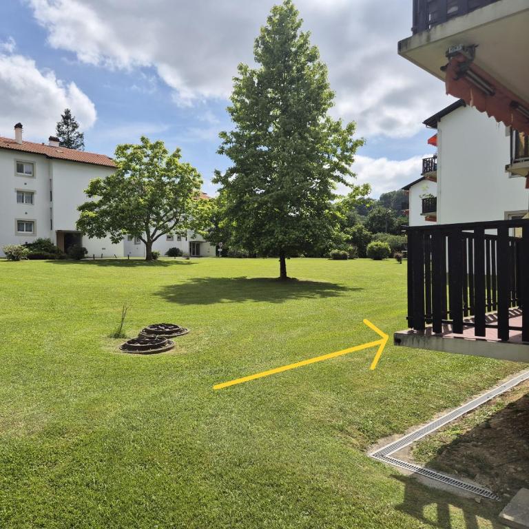 T2 53 m2 Amatxi - au calme - parking privé - proche thermes et centre ville - One-Bedroom Apartment - 17