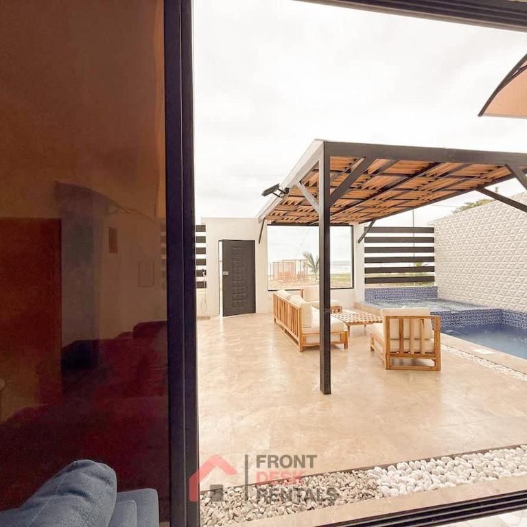 Beachfront pool whirlpool & firepit - Apartment - 3