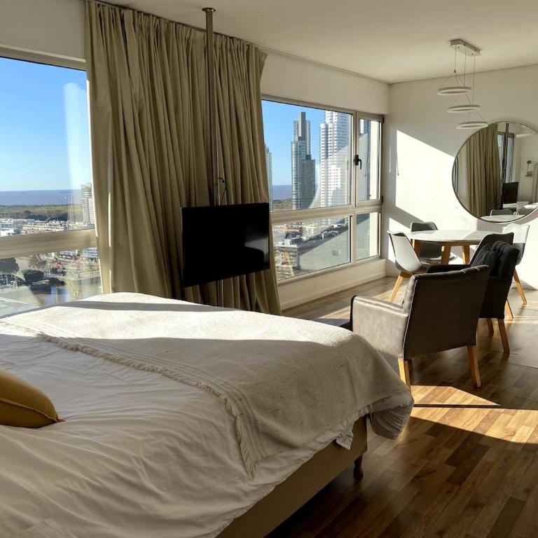 The best Puerto Maderos view from a 23rd floor - One-Bedroom Apartment - 8
