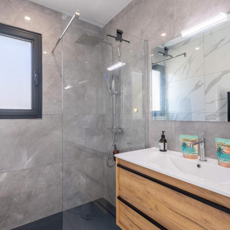 Maison Marly avec piscine privee a Serignan - Apartment - 26