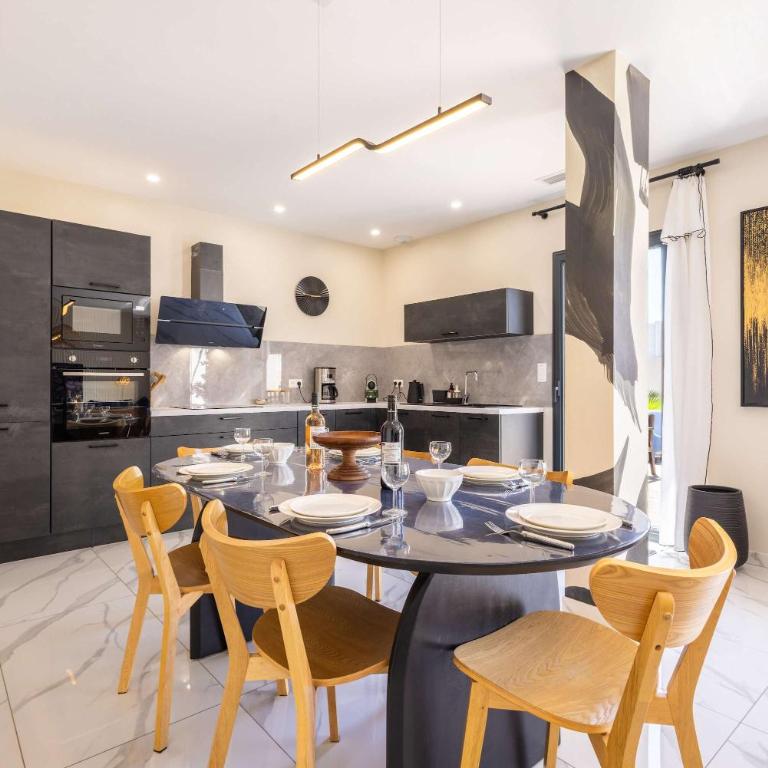 Maison Marly avec piscine privee a Serignan - Apartment - 46