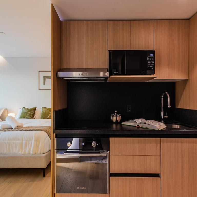 The R Line I UT Skyline Studio I City Views & Pool - Appartement 1 Chambre - 19