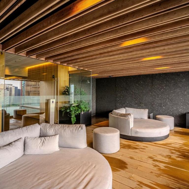 The R Line I UT Skyline Studio I City Views & Pool - Appartement 1 Chambre - 24
