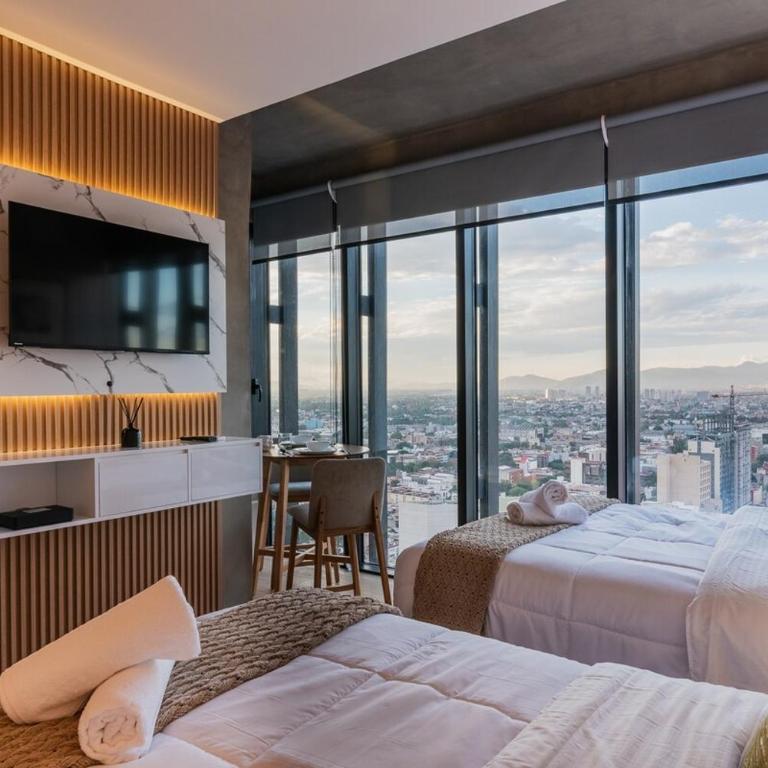 The R Line I UT Skyline Studio I City Views & Pool - Appartement 1 Chambre - 38