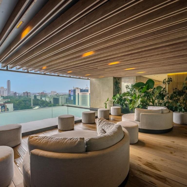 The R Line I UT Skyline Studio I City Views & Pool - Appartement 1 Chambre - 47