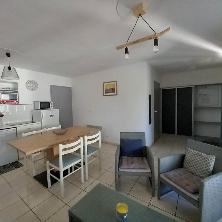 Appartement lumineux avec parking - 6 pers. - FR-1-878-79 - Appartement - 5