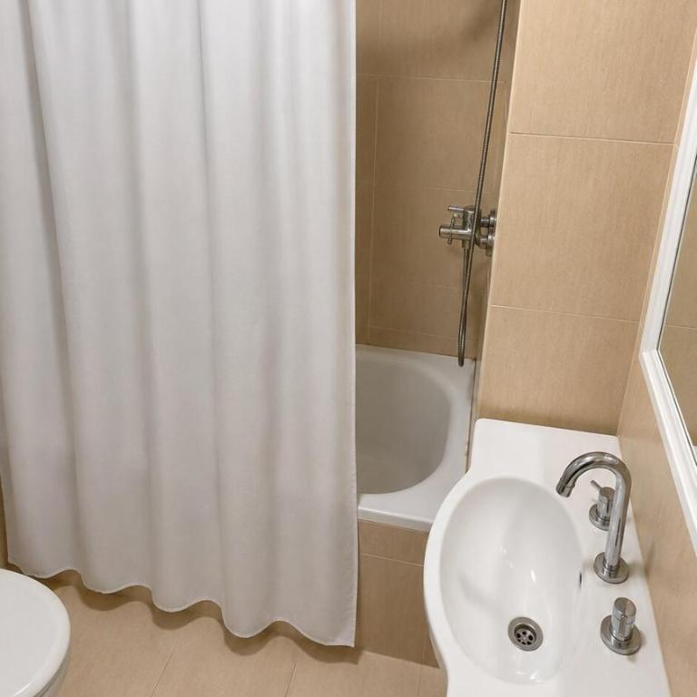 Monoambiente moderno con vista al río - Apartamento de 1 dormitorio - 8