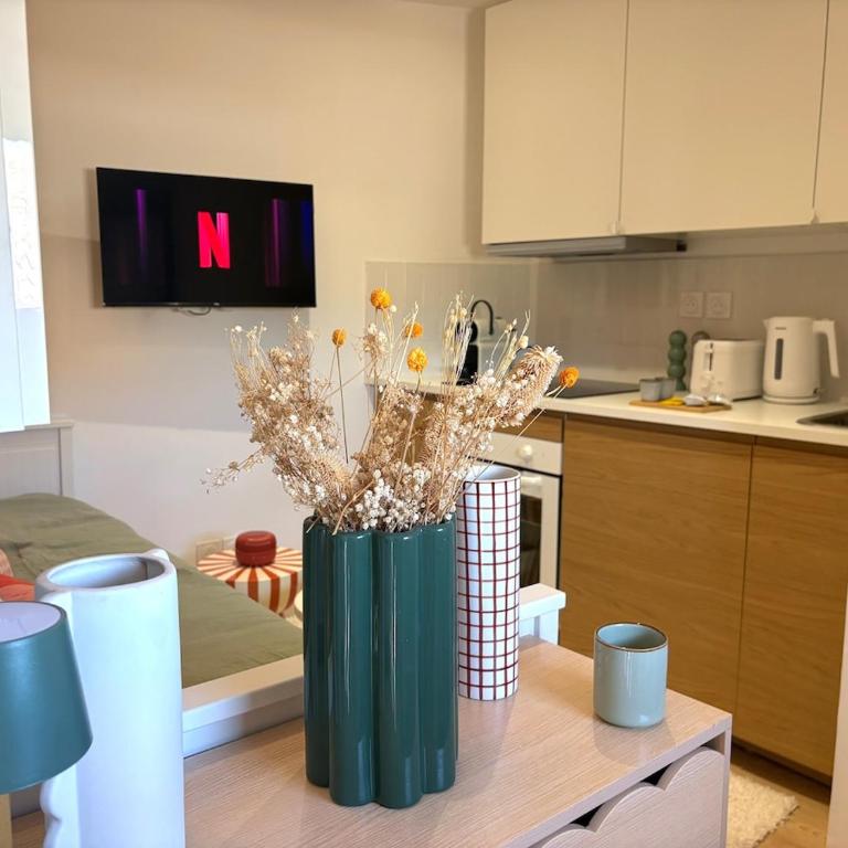 Studio neuf & cosy Cœur Vieux Toulon Port à 5min - Appartamento con 1 Camera da Letto - 1