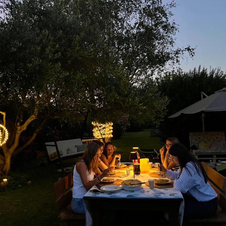 Appartamento RESIDENZA LA CORTE Verona a 10 minuti dall'Arena - piano terra con terrazza esclusiva, giardino, piscina e comodo posto auto - Appartamento con 2 Camere da Letto - 31