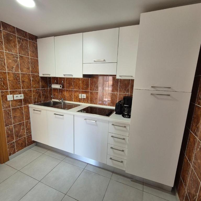 Charmant T2 - Appartement 2 Chambres - 8