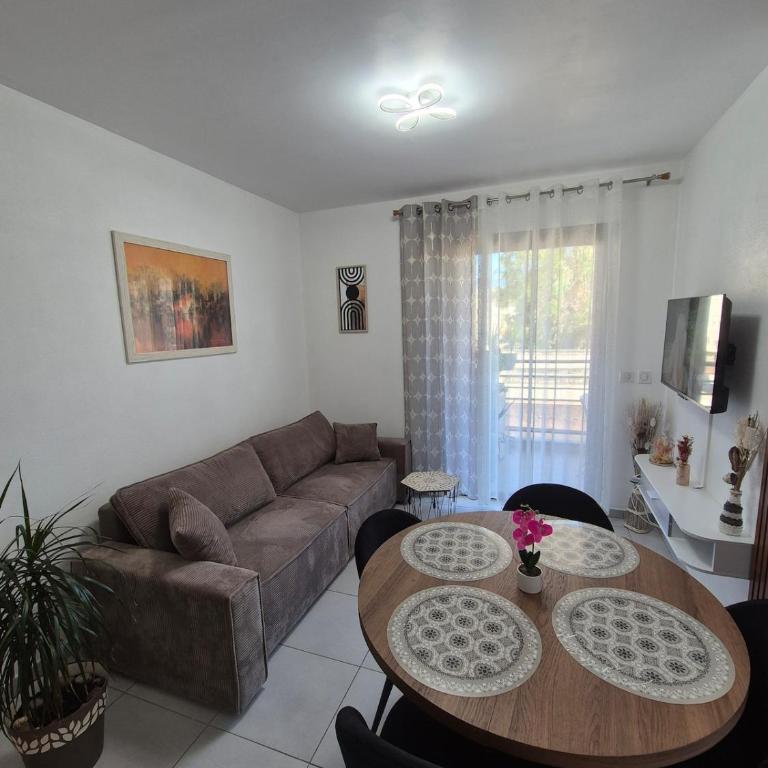 Charmant T2 - Appartement 2 Chambres - 35