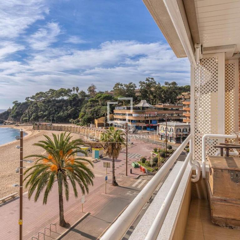 Incredible renovated apartment on the waterfront - Appartamento con 2 Camere da Letto, Balcone e Vista mare - 8